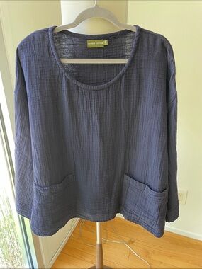 Honest Cotton Textured Top with Pockets